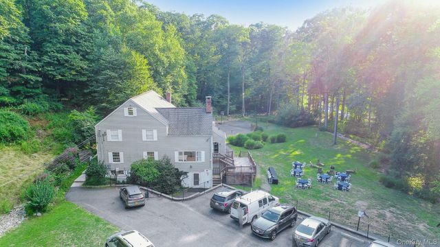 996 Haverstraw Road, Suffern, NY 10901