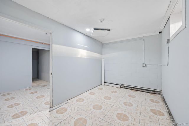 996 Haverstraw Road, Suffern, NY 10901