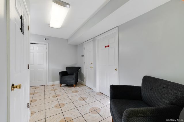 996 Haverstraw Road, Suffern, NY 10901