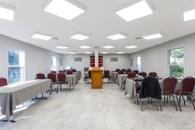 996 Haverstraw Road, Suffern, NY 10901