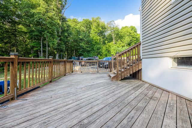 996 Haverstraw Road, Suffern, NY 10901