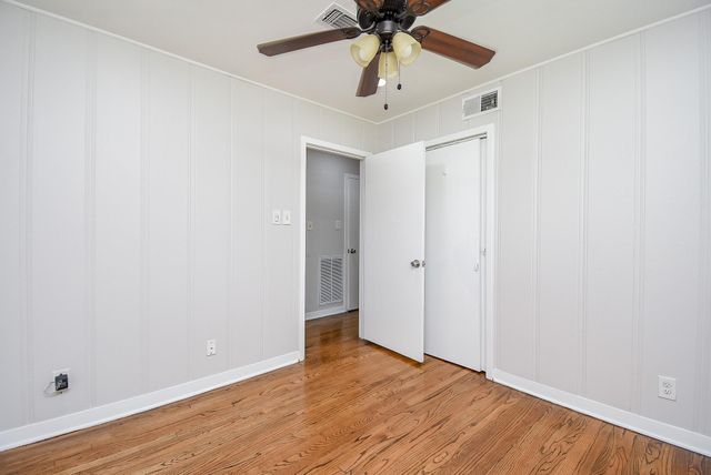 7406 Schiller Street, Houston, TX 77055