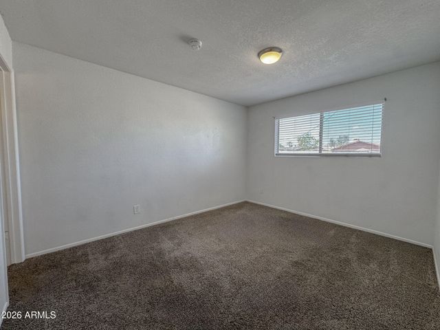 936 E FLINT Street, Chandler, AZ 85225