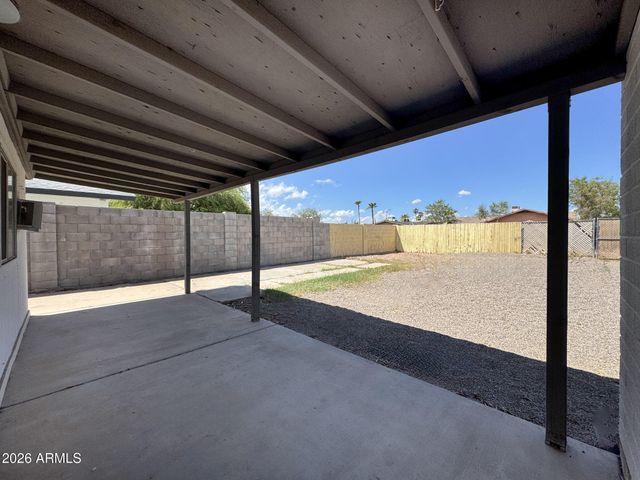 936 E FLINT Street, Chandler, AZ 85225
