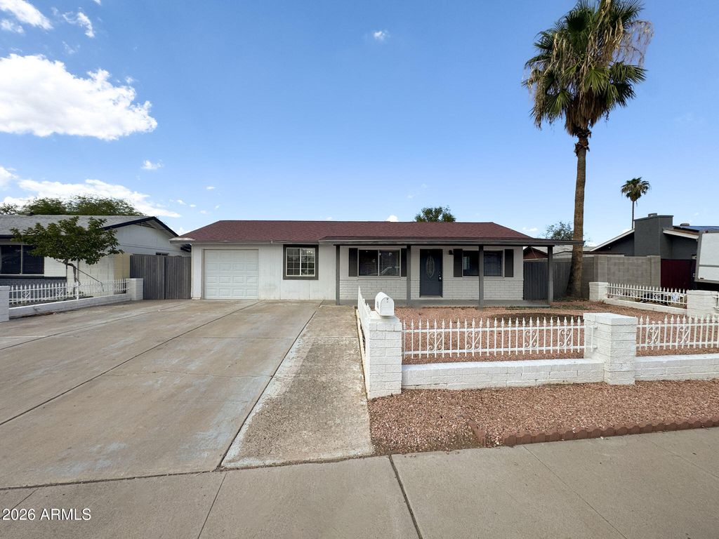 936 E FLINT Street, Chandler, AZ 85225