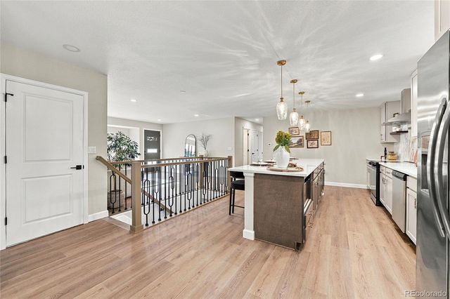 2012 S Yank Way, Lakewood, CO 80228