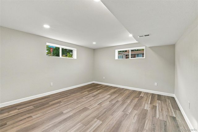 2012 S Yank Way, Lakewood, CO 80228