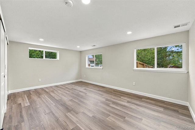 2012 S Yank Way, Lakewood, CO 80228