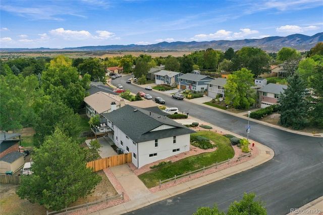 2012 S Yank Way, Lakewood, CO 80228
