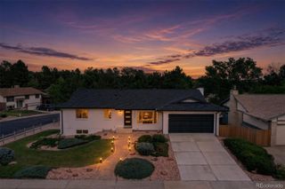 2012 S Yank Way, Lakewood, CO 80228