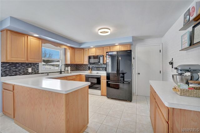 18 Capri Drive, Gates, NY 14624