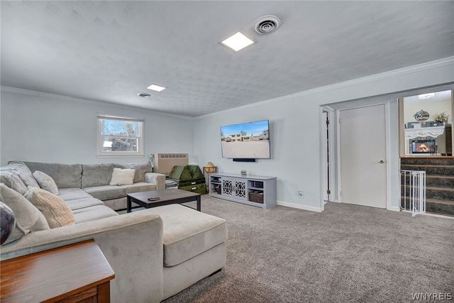 18 Capri Drive, Gates, NY 14624