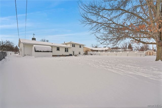 18 Capri Drive, Gates, NY 14624