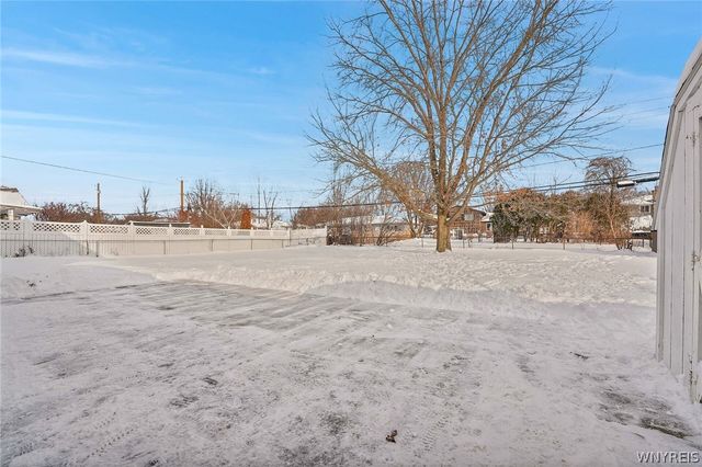 18 Capri Drive, Gates, NY 14624