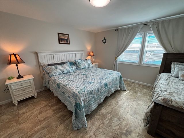 13981 Blackbeard Dr, Corpus Christi, TX 78418