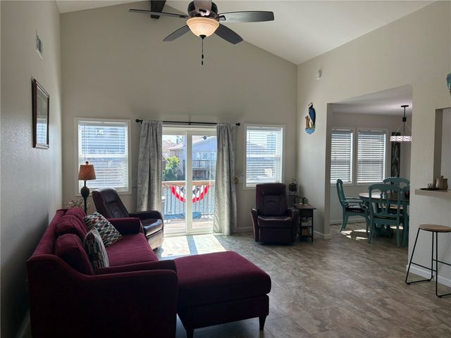 13981 Blackbeard Dr, Corpus Christi, TX 78418