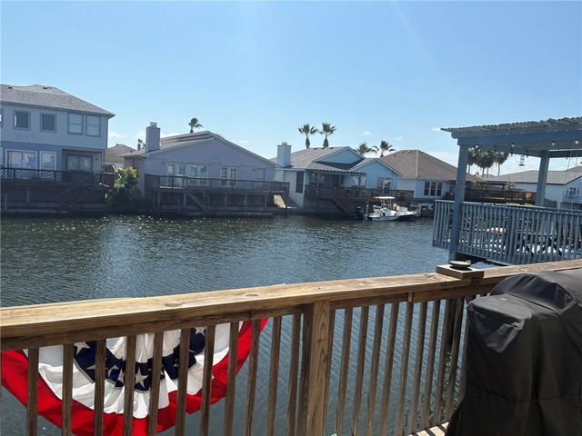 13981 Blackbeard Dr, Corpus Christi, TX 78418