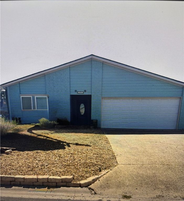 13981 Blackbeard Dr, Corpus Christi, TX 78418