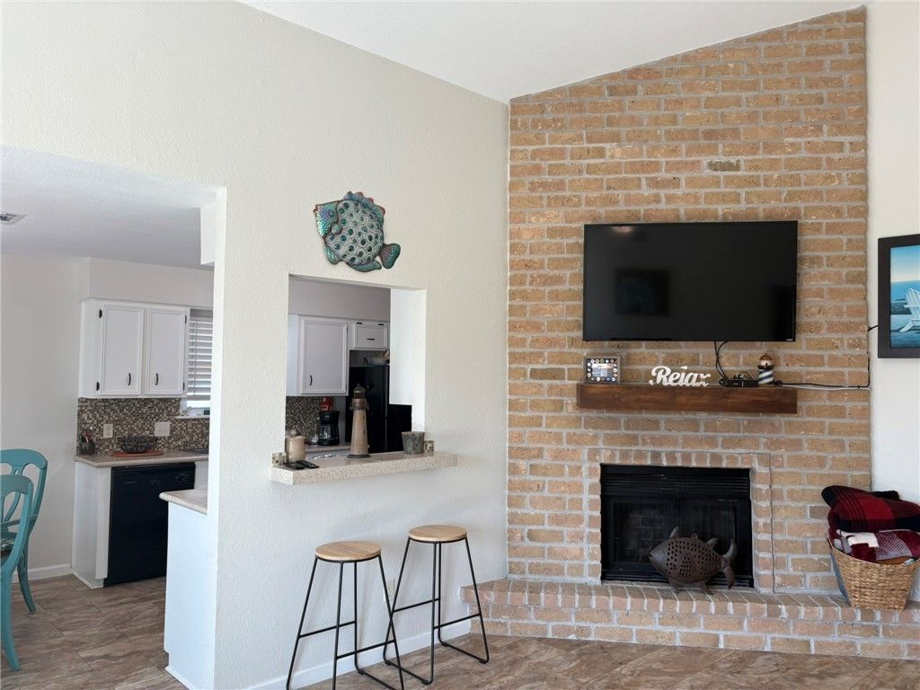 13981 Blackbeard Dr, Corpus Christi, TX 78418 — photo 4