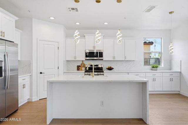 12956 N 94TH Avenue, Peoria, AZ 85381