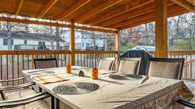 19 Mcgovern Drive, Little Rock, AR 72205