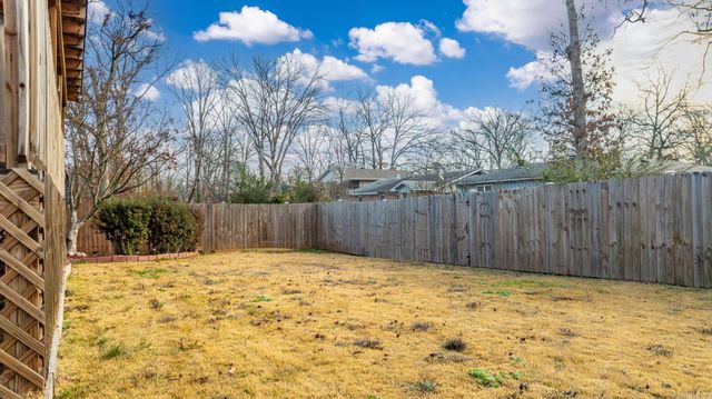 19 Mcgovern Drive, Little Rock, AR 72205