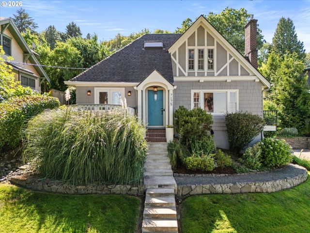 7175 S LAVIEW Dr, Portland, OR 97219
