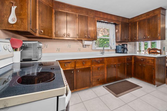 630 WILSON LN, Sellersville, PA 18960