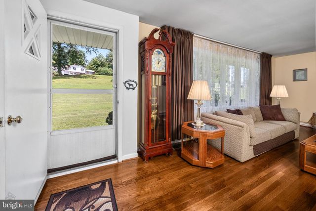 630 WILSON LN, Sellersville, PA 18960