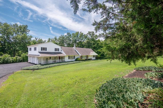 630 WILSON LN, Sellersville, PA 18960