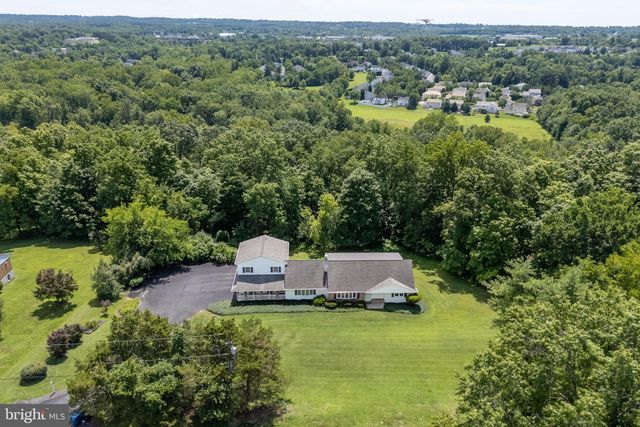 630 WILSON LN, Sellersville, PA 18960