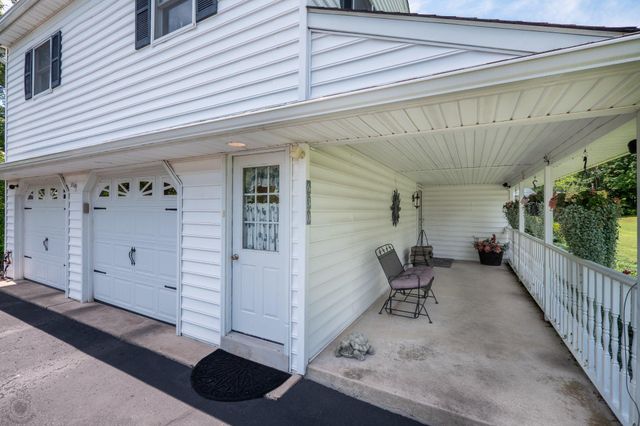 630 WILSON LN, Sellersville, PA 18960