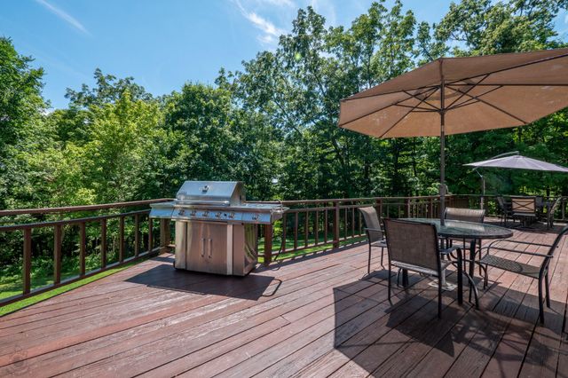 630 WILSON LN, Sellersville, PA 18960
