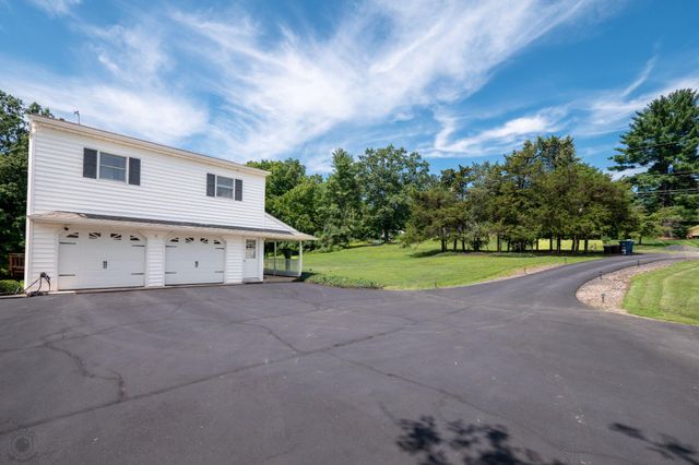 630 WILSON LN, Sellersville, PA 18960