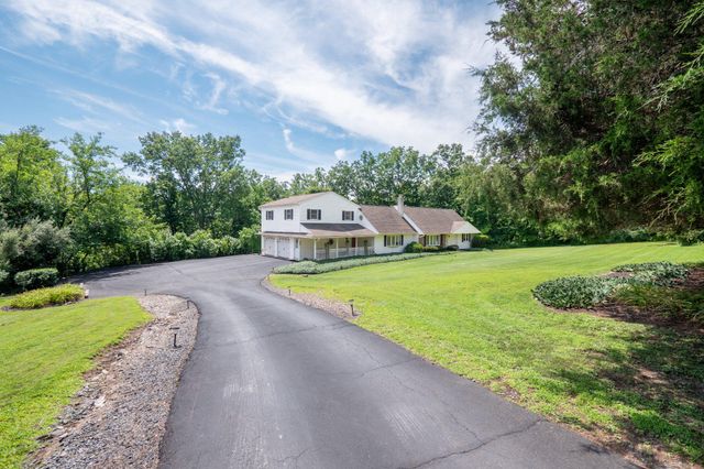630 WILSON LN, Sellersville, PA 18960