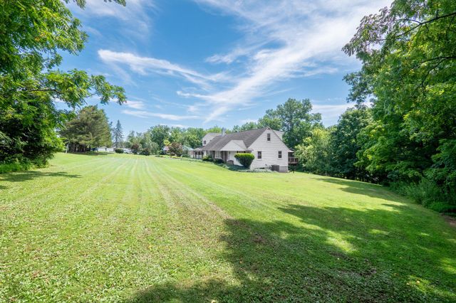 630 WILSON LN, Sellersville, PA 18960