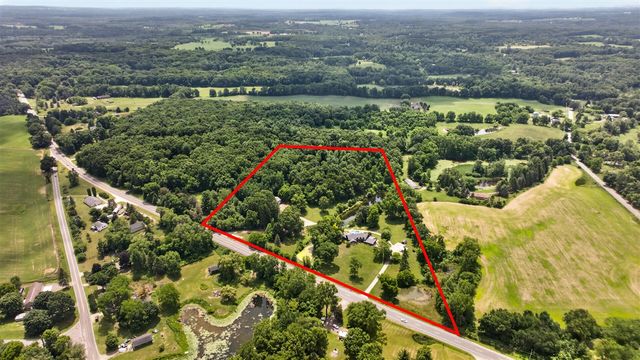11465 Clinton Road, Rives Junction, MI 49277