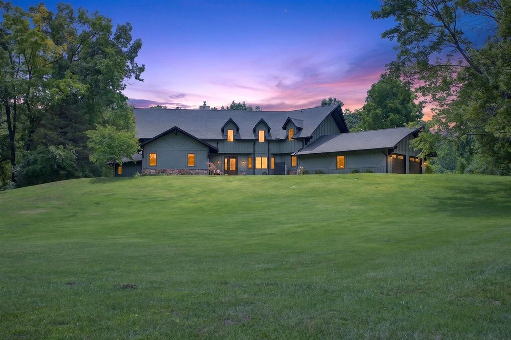 11465 Clinton Road, Rives Junction, MI 49277