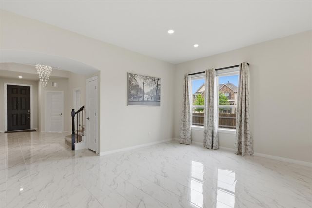 17200 Portnoy LN, Pflugerville, TX 78660