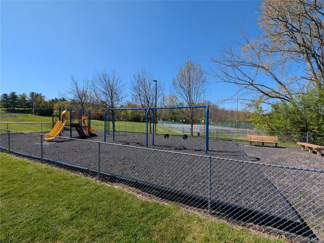 2820 Whispering Hills, Chester, NY 10918