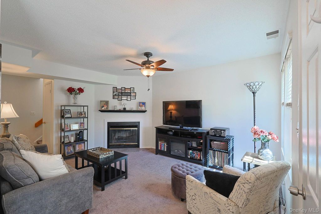 2820 Whispering Hills, Chester, NY 10918