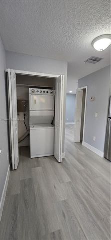 453 Florida Blvd 453, Miami, FL 33144