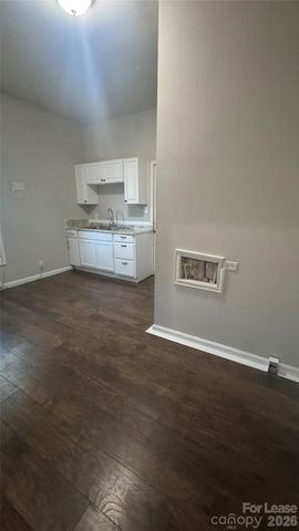 617 Pinoca Street, Charlotte, NC 28208