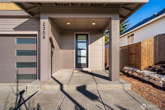 2308 E Dalmatian Drive, La Center, WA 98629