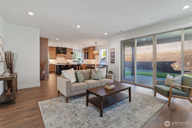 2308 E Dalmatian Drive, La Center, WA 98629