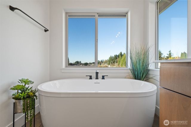 2308 E Dalmatian Drive, La Center, WA 98629