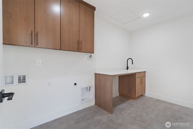 2308 E Dalmatian Drive, La Center, WA 98629