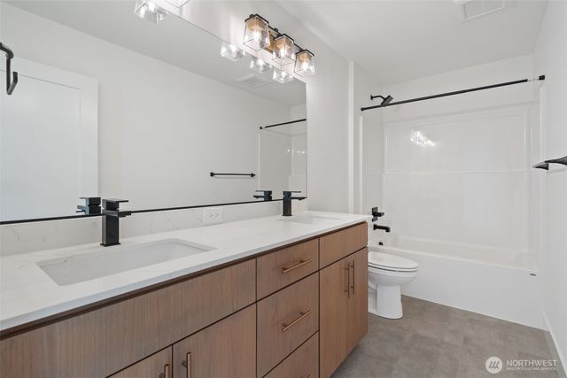 2308 E Dalmatian Drive, La Center, WA 98629