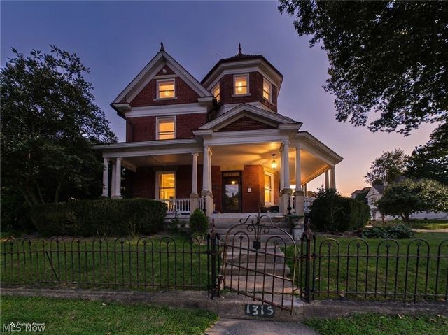1315 Washington Avenue, Parkersburg, WV 26101