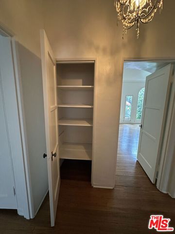 5564 W 6th Street 6, Los Angeles, CA 90036